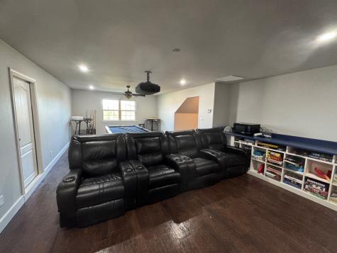 251 Rs County Road 3430 Emory TX 75440