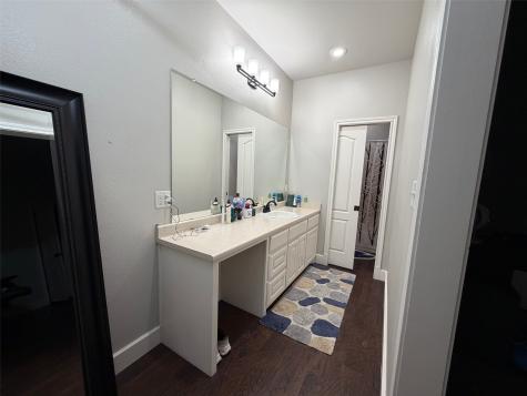 251 Rs County Road 3430 Emory TX 75440