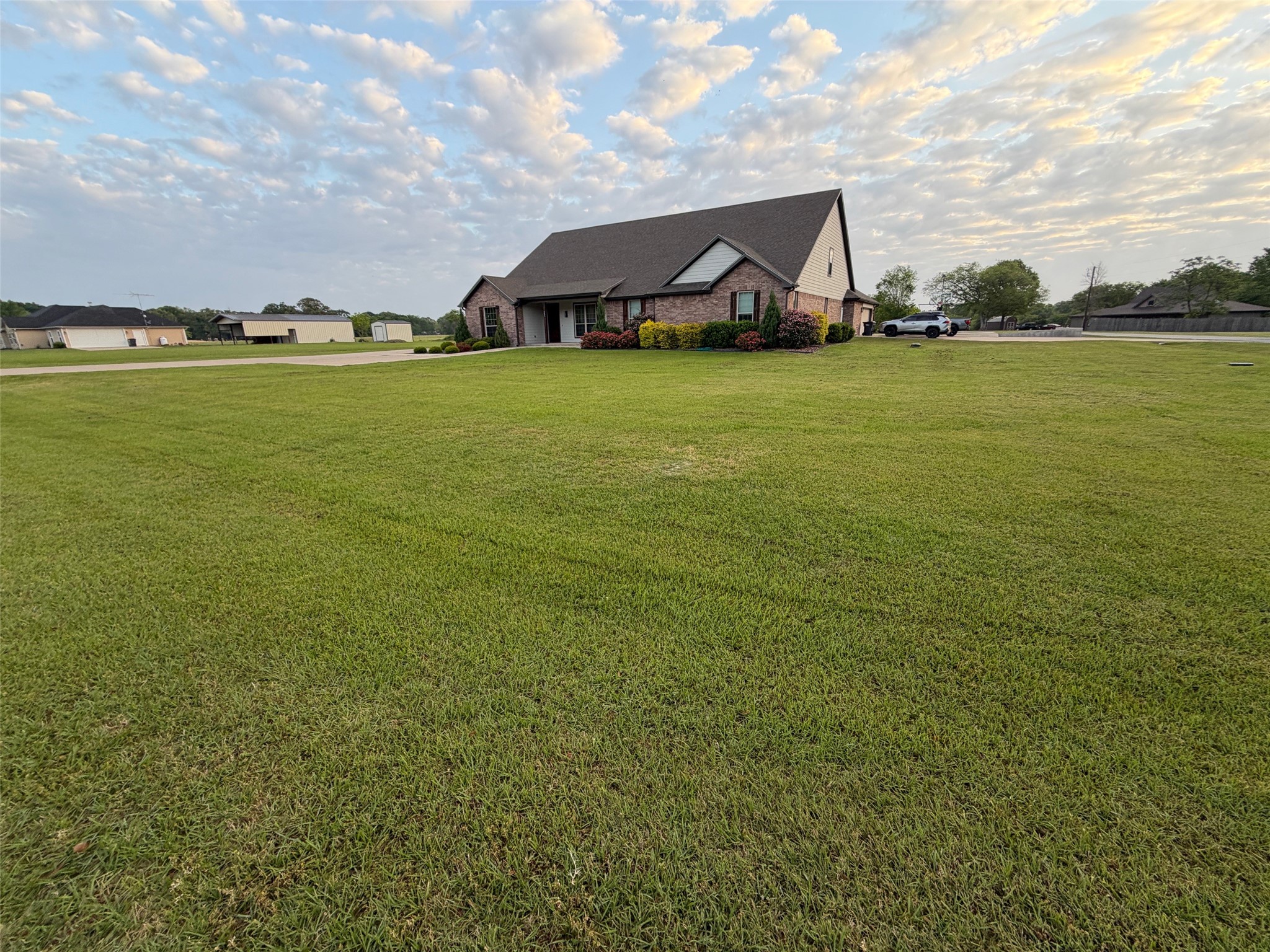 251 Rs County Road 3430 Emory TX 75440