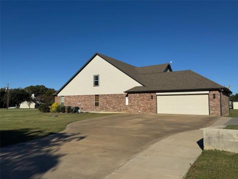 251 Rs County Road 3430 Emory TX 75440