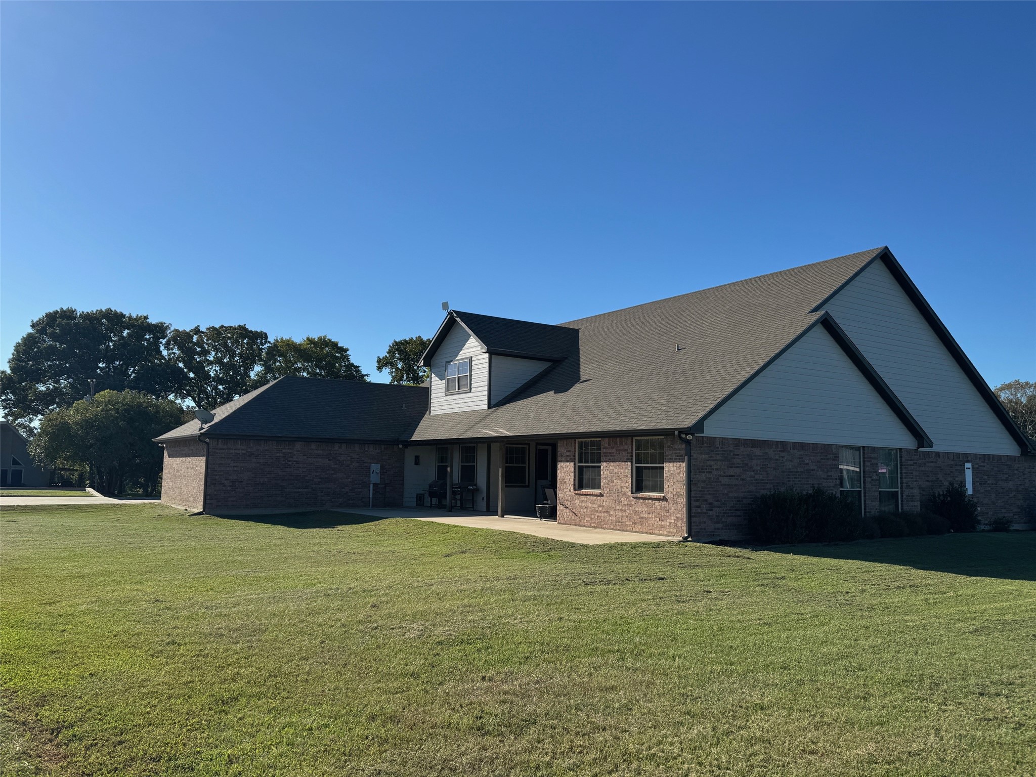 251 Rs County Road 3430 Emory TX 75440