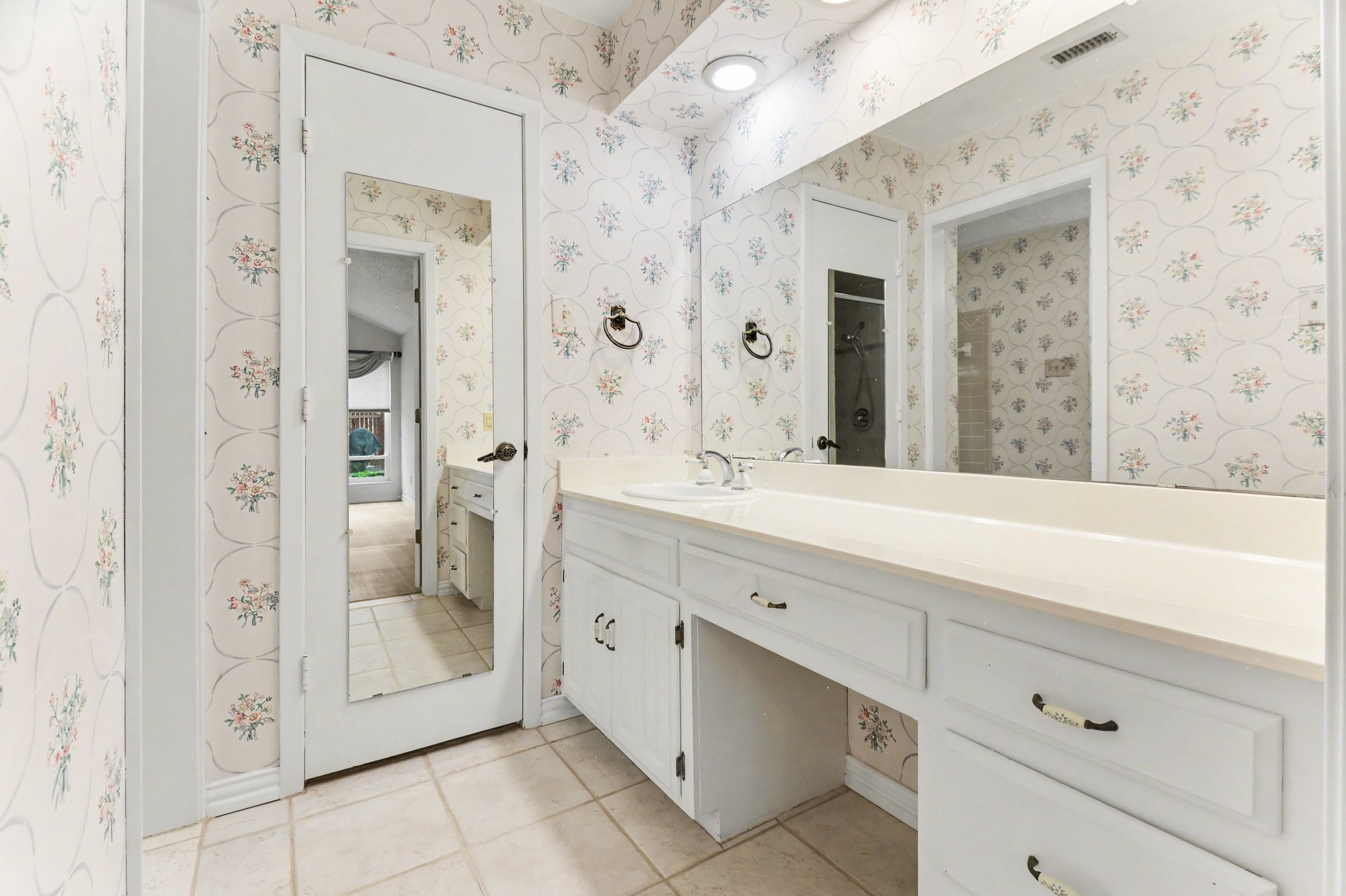 2019 Whippoorwill Lane Carrollton TX 75006