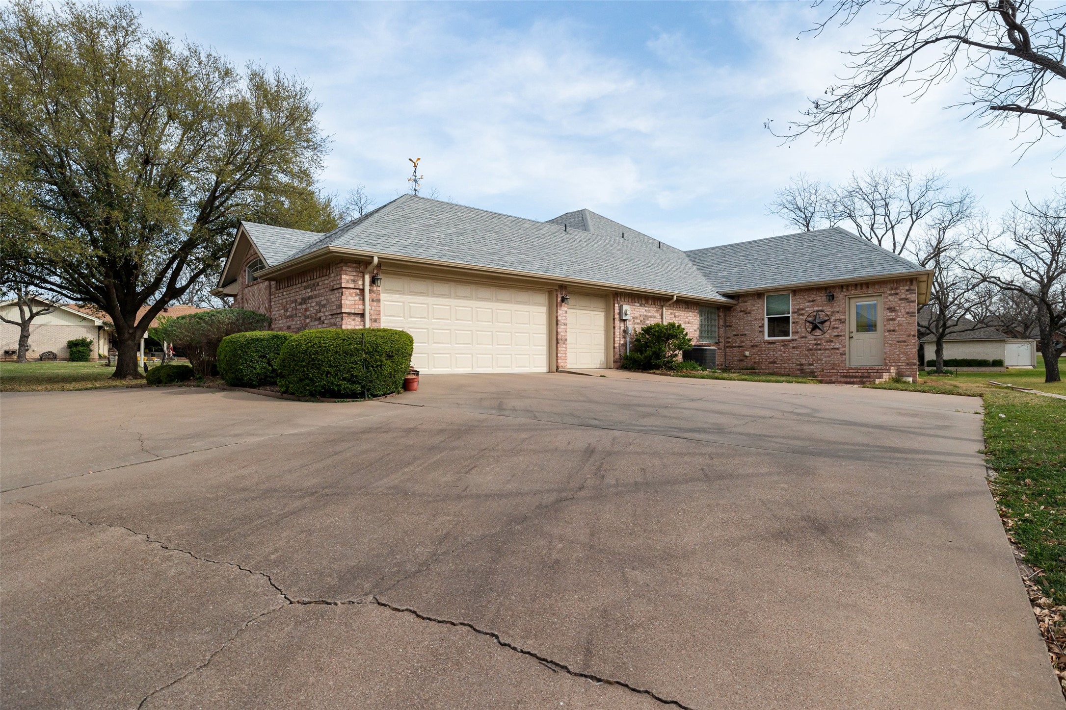 8913 Brierfield Road Granbury TX 76049