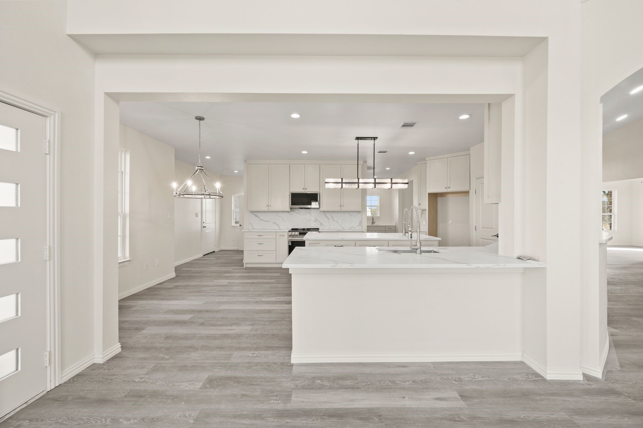 828 Mallard Pointe Drive Grand Prairie TX 75104
