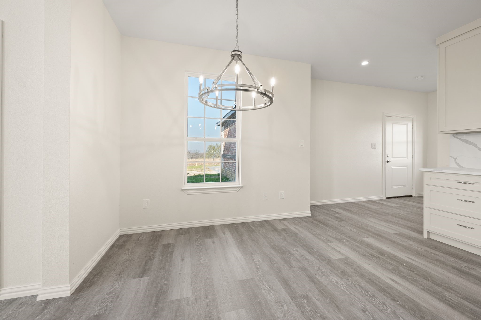 828 Mallard Pointe Drive Grand Prairie TX 75104