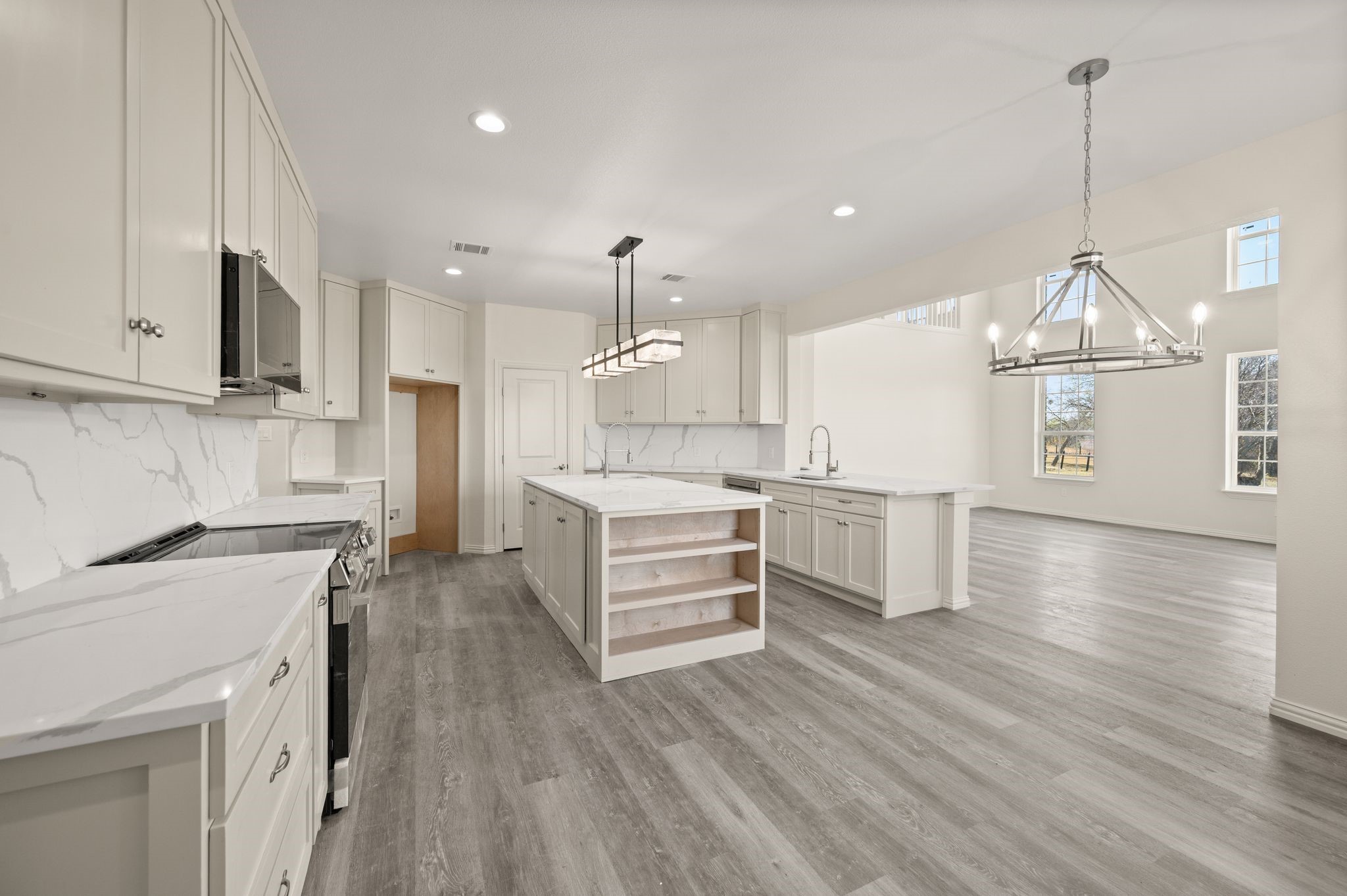 828 Mallard Pointe Drive Grand Prairie TX 75104