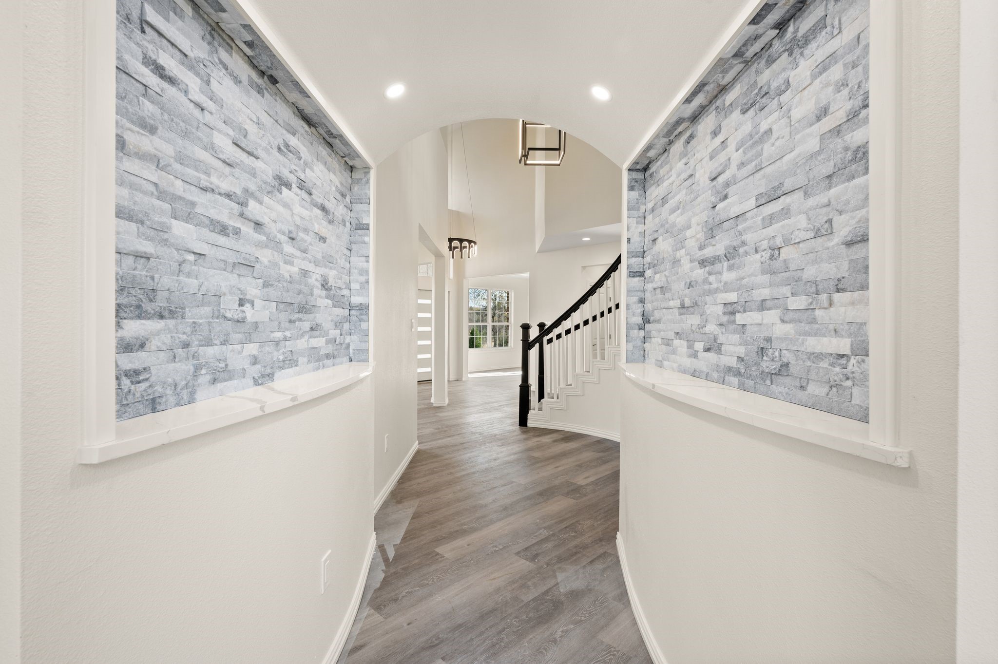 828 Mallard Pointe Drive Grand Prairie TX 75104