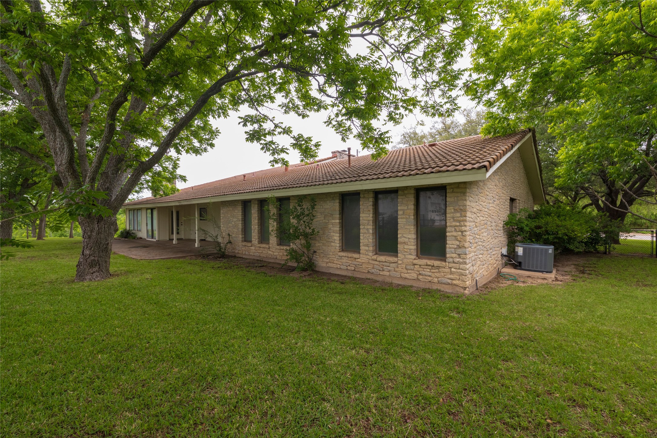 619 Baylor Street Weatherford TX 76086