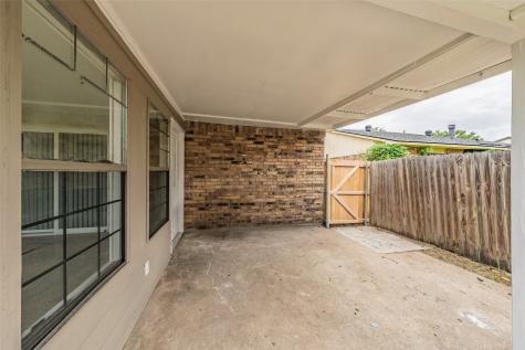 6925 Sandstone Court Fort Worth TX 76120
