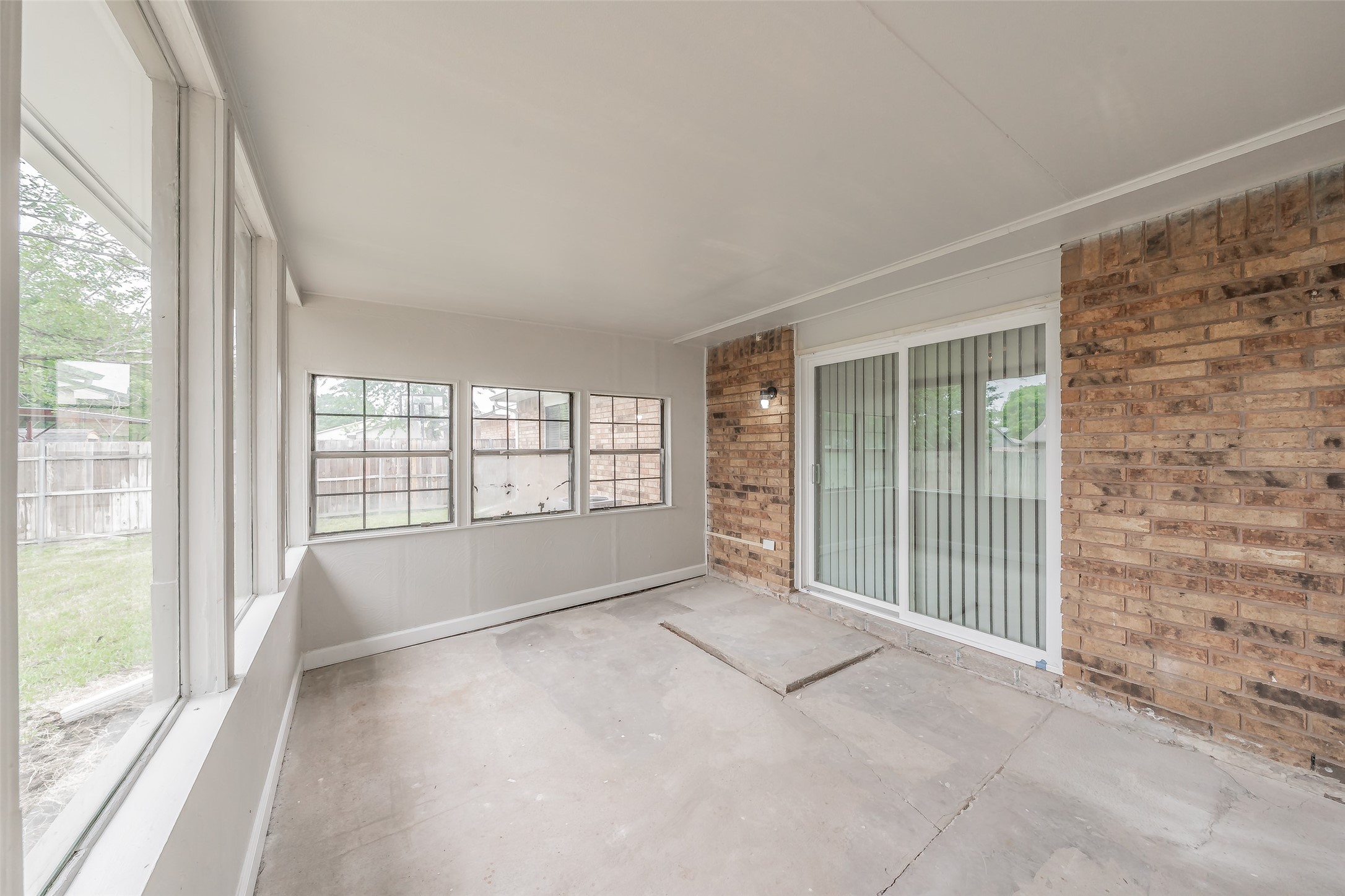 6925 Sandstone Court Fort Worth TX 76120