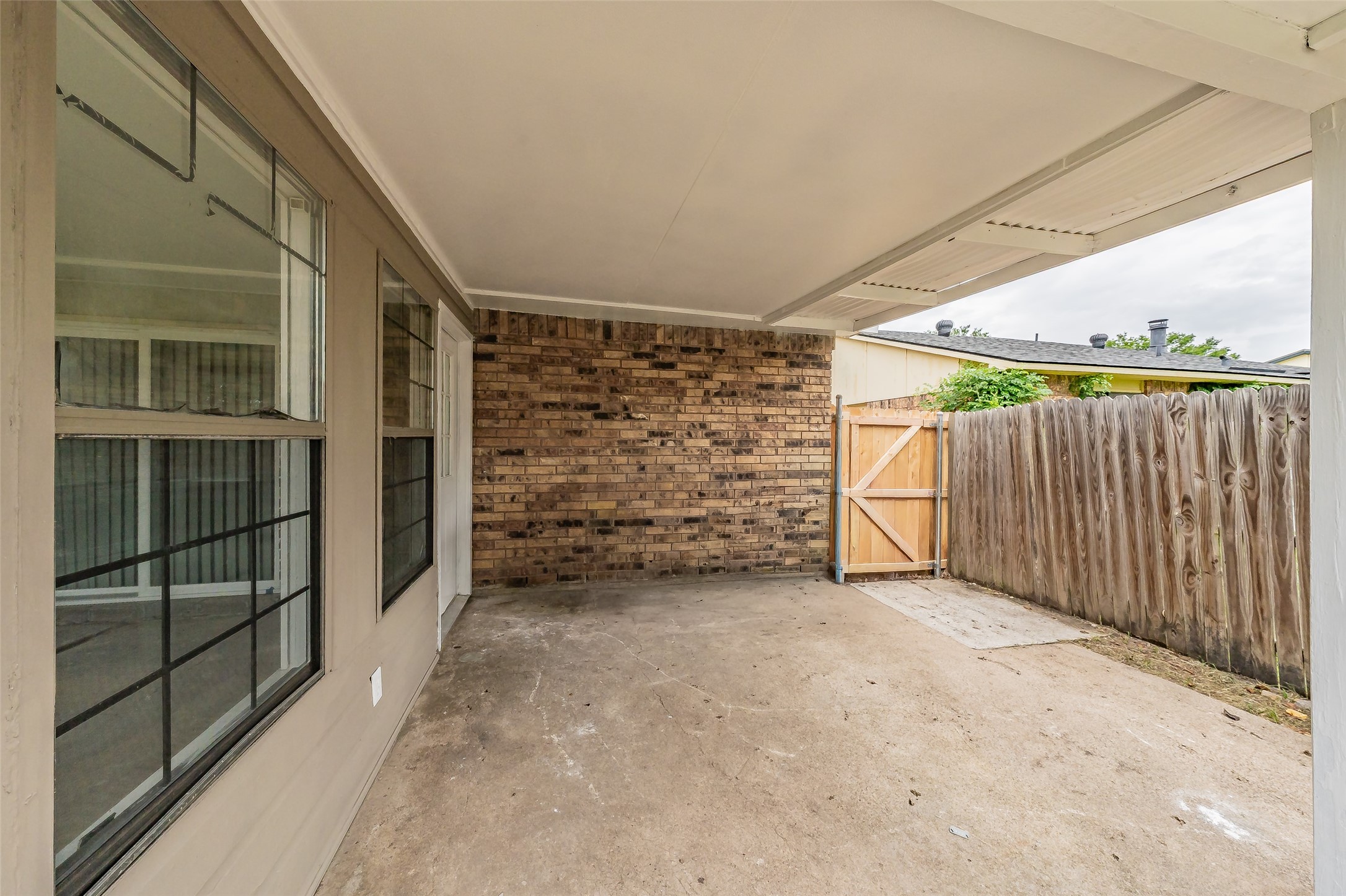 6925 Sandstone Court Fort Worth TX 76120