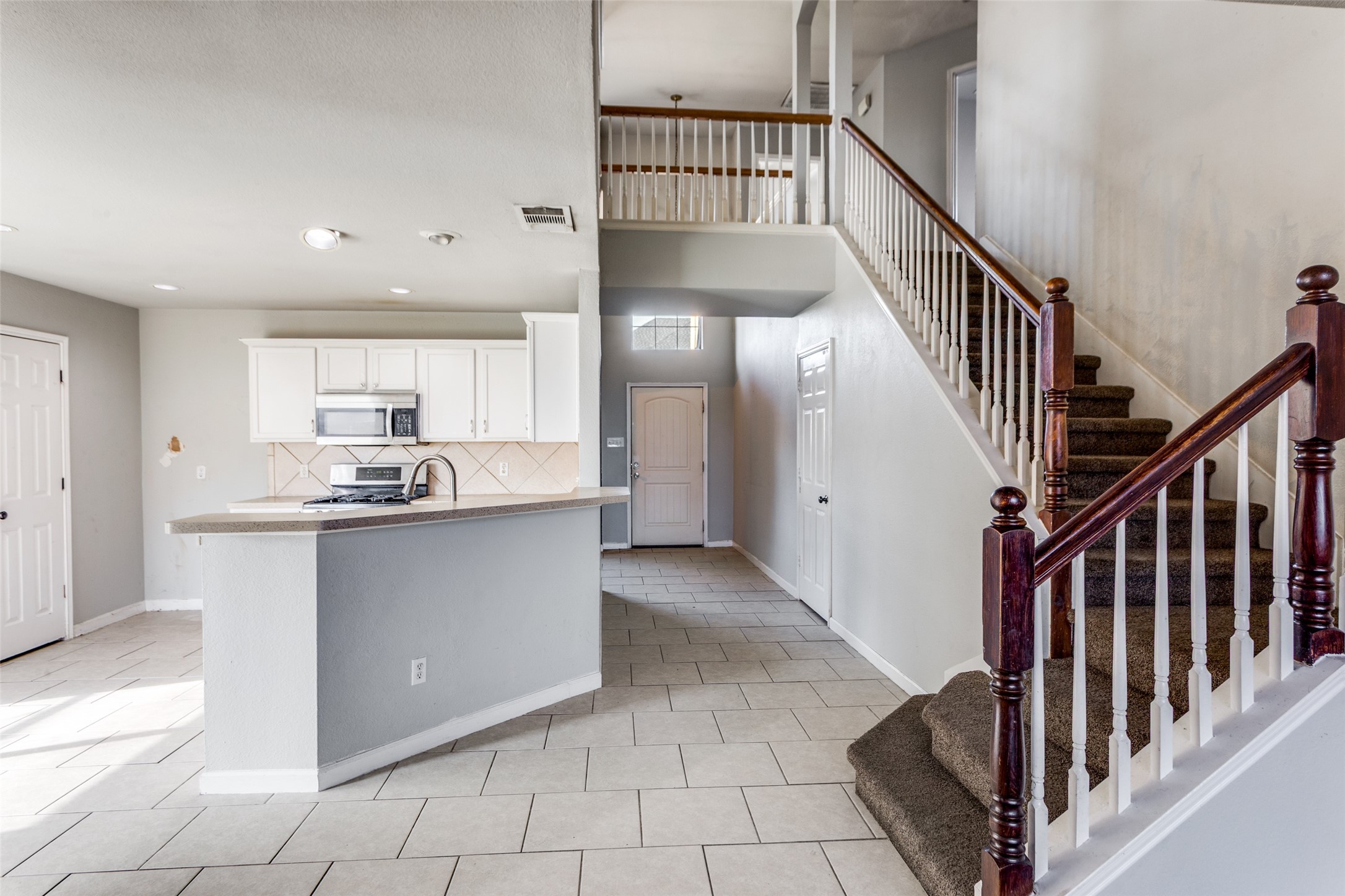 613 Prairie Gulch Drive Fort Worth TX 76140