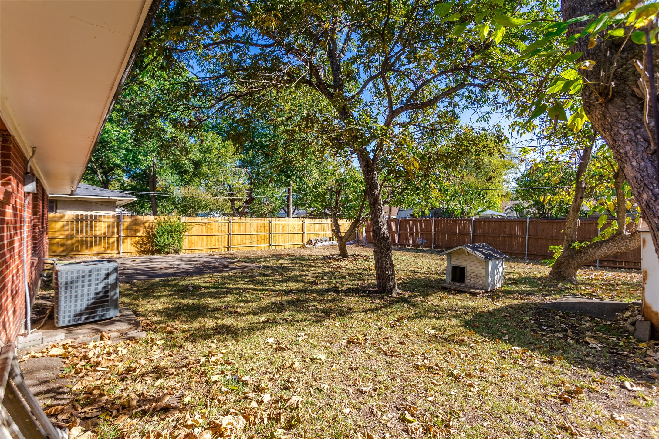 13454 Glenside Drive Farmers Branch TX 75234