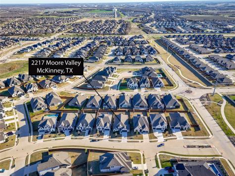 2217 Moore Valley Drive Mckinney TX 75071