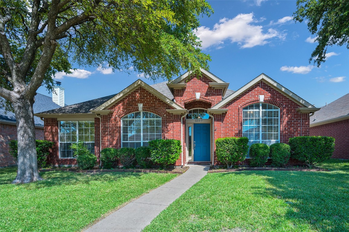 1207 Defford Lane Allen TX 75002