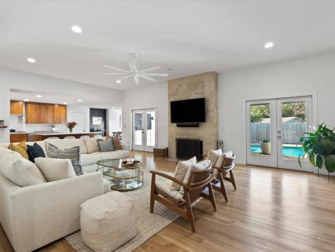 6931 Meadow Road Dallas TX 75230