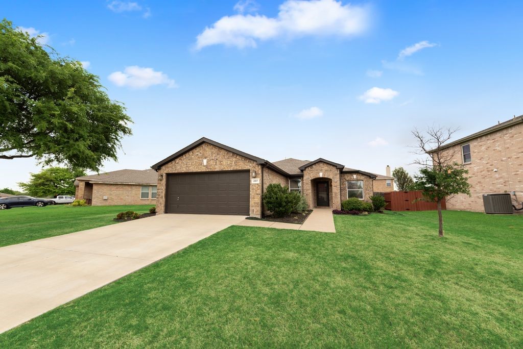 207 Cornell Drive Forney TX 75126