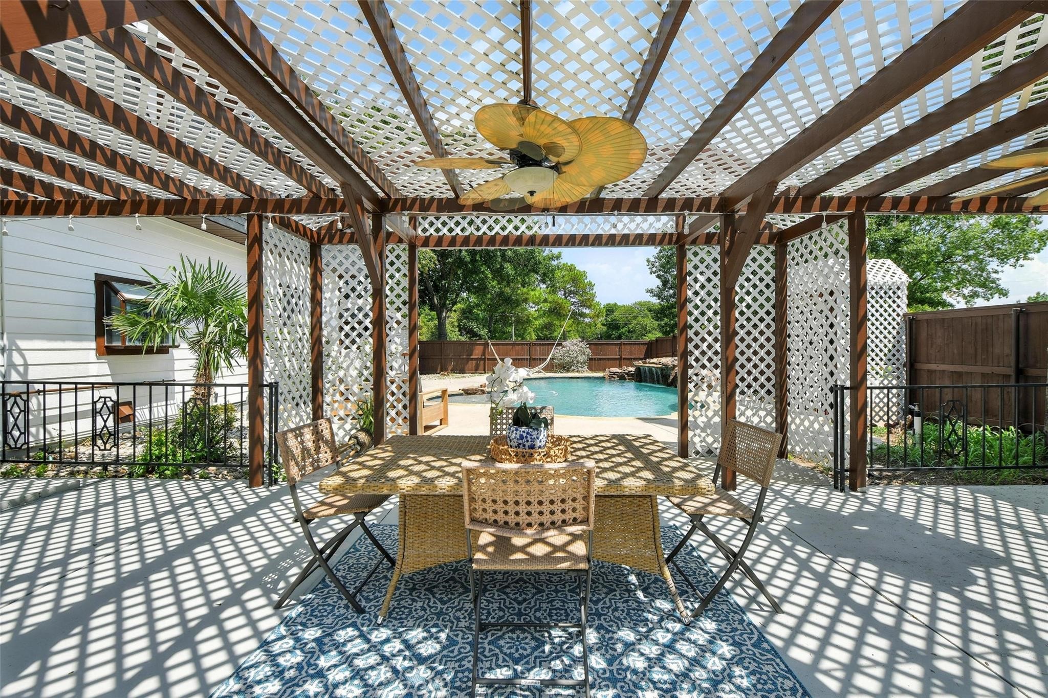 1323 Dublin Street Grapevine TX 76051