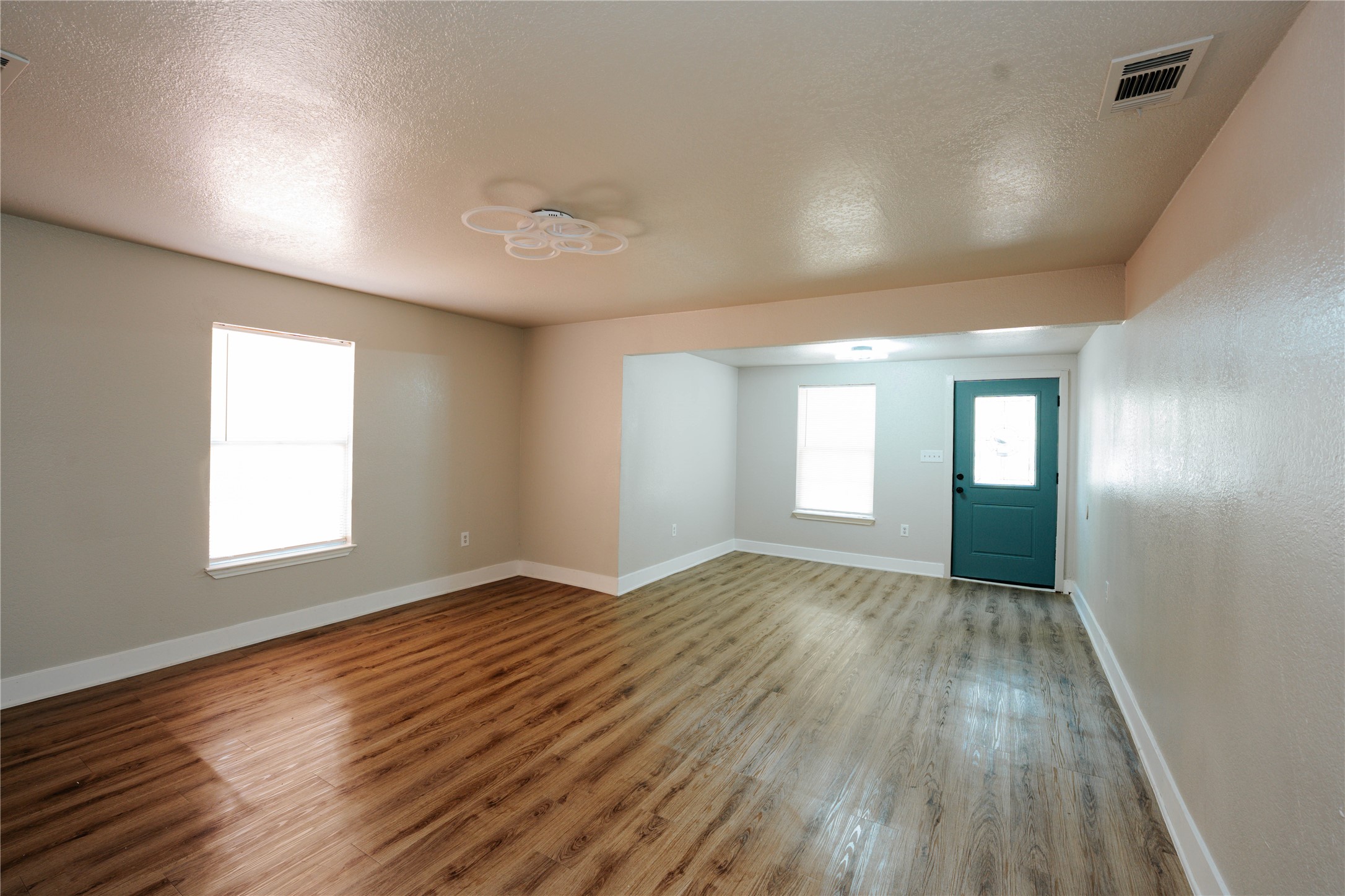 4514 Erath Street Fort Worth TX 76119