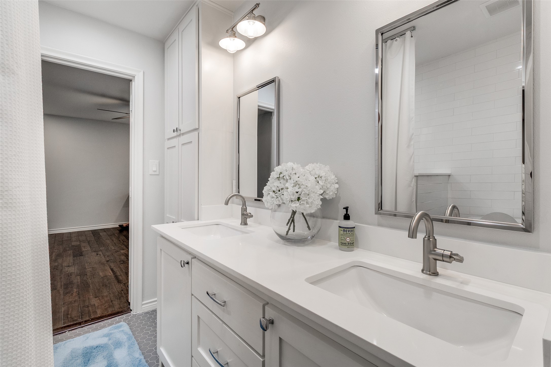 8331 San Cristobal Drive Dallas TX 75218