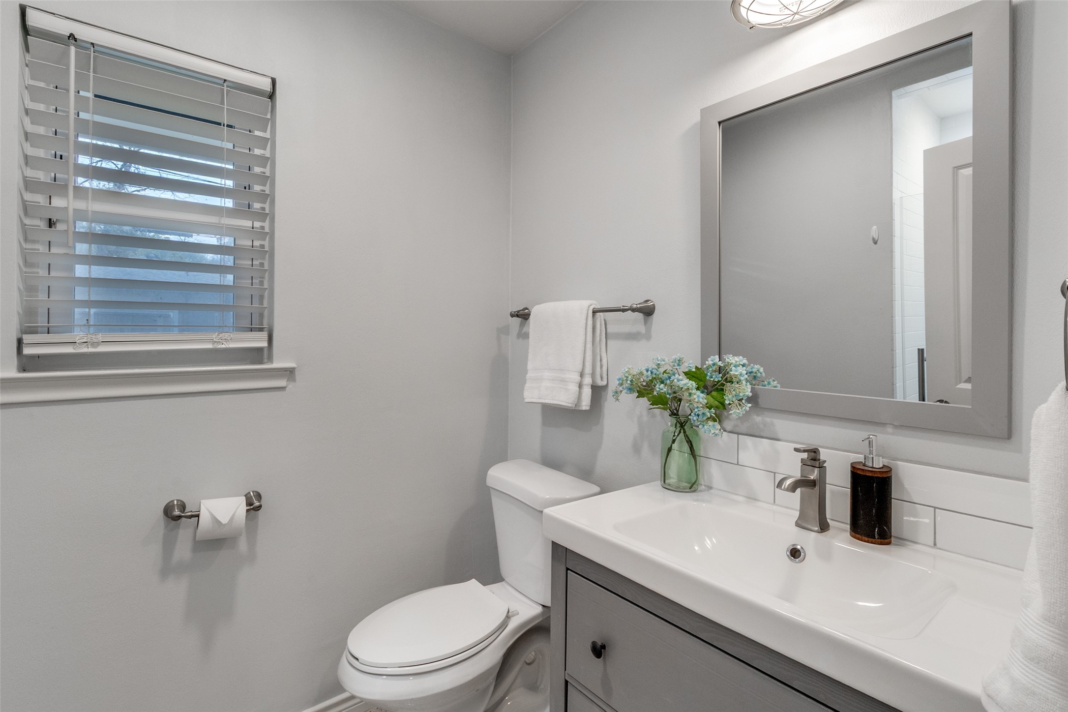 8331 San Cristobal Drive Dallas TX 75218