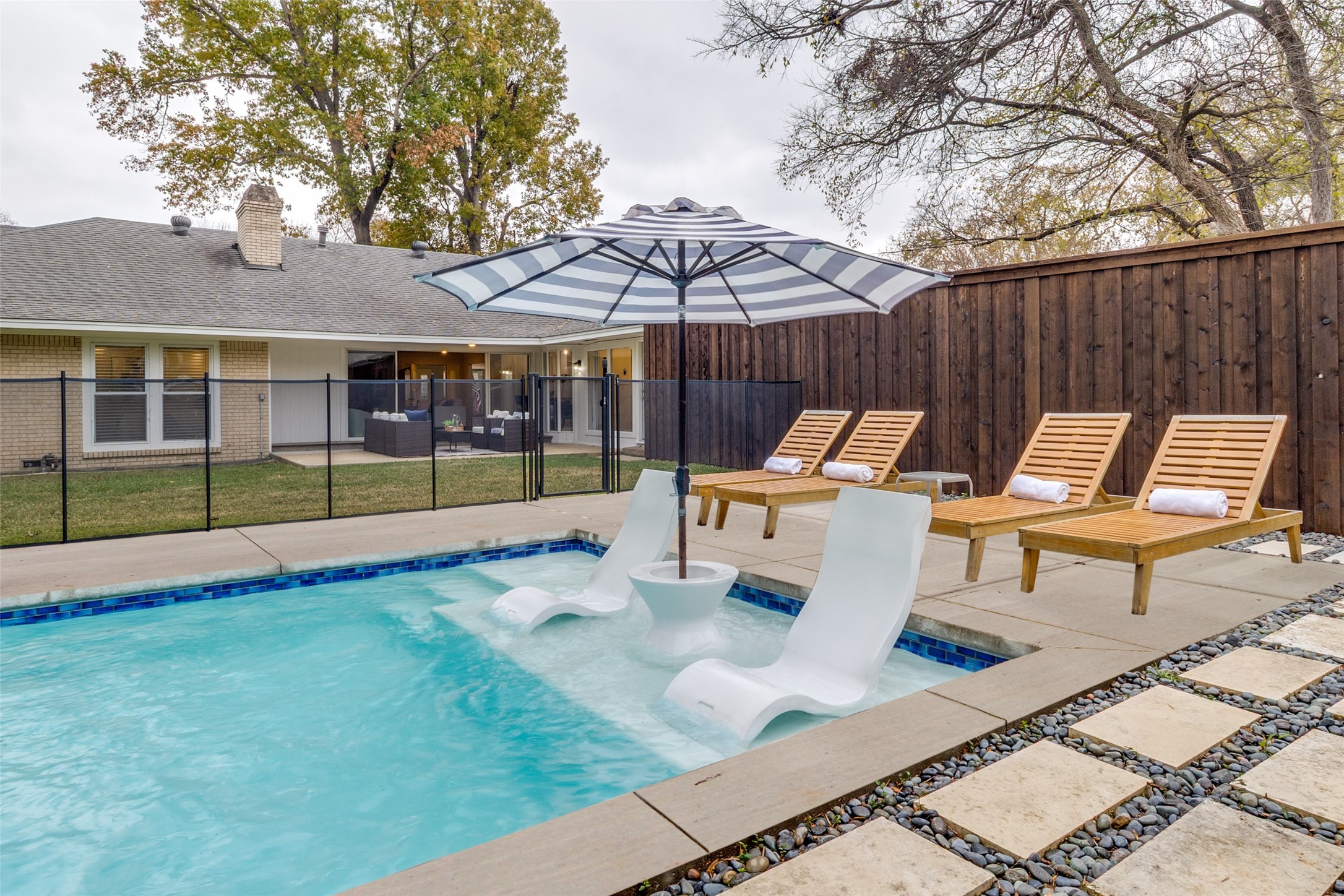 8331 San Cristobal Drive Dallas TX 75218