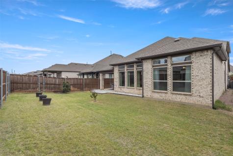 1913 Braided Mane Avenue Aubrey TX 76227