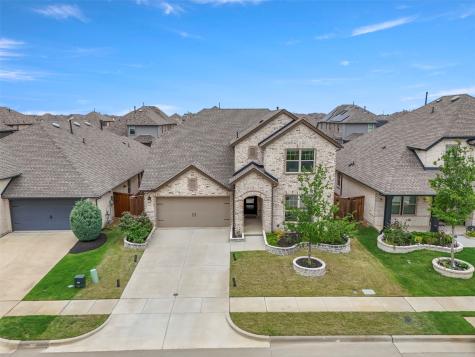 1913 Braided Mane Avenue Aubrey TX 76227