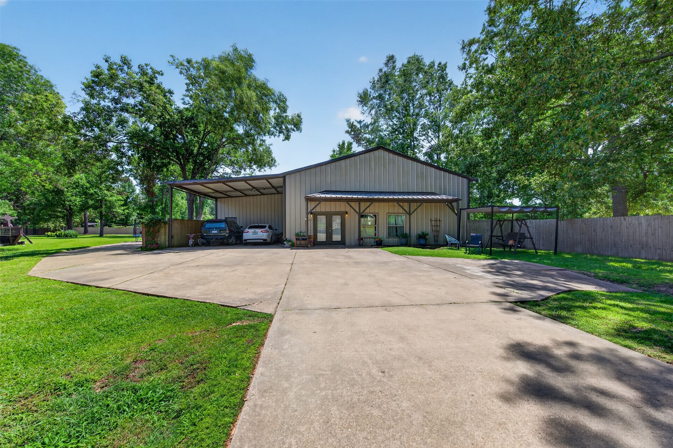 1411 Holly Street S Waskom TX 75692