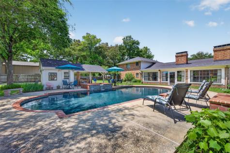 1411 Holly Street S Waskom TX 75692