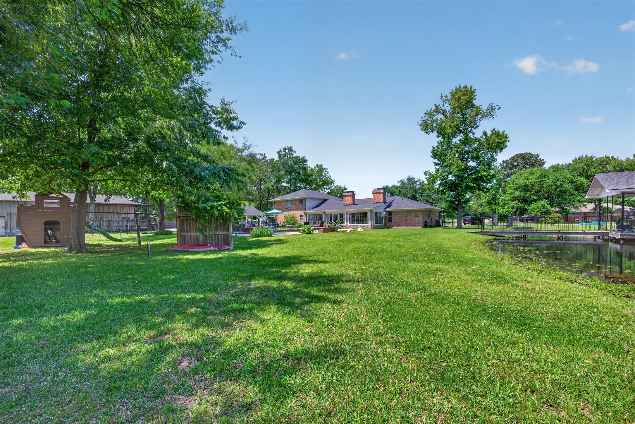 1411 Holly Street S Waskom TX 75692