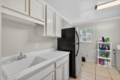 1411 Holly Street S Waskom TX 75692