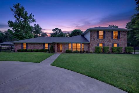 1411 Holly Street S Waskom TX 75692