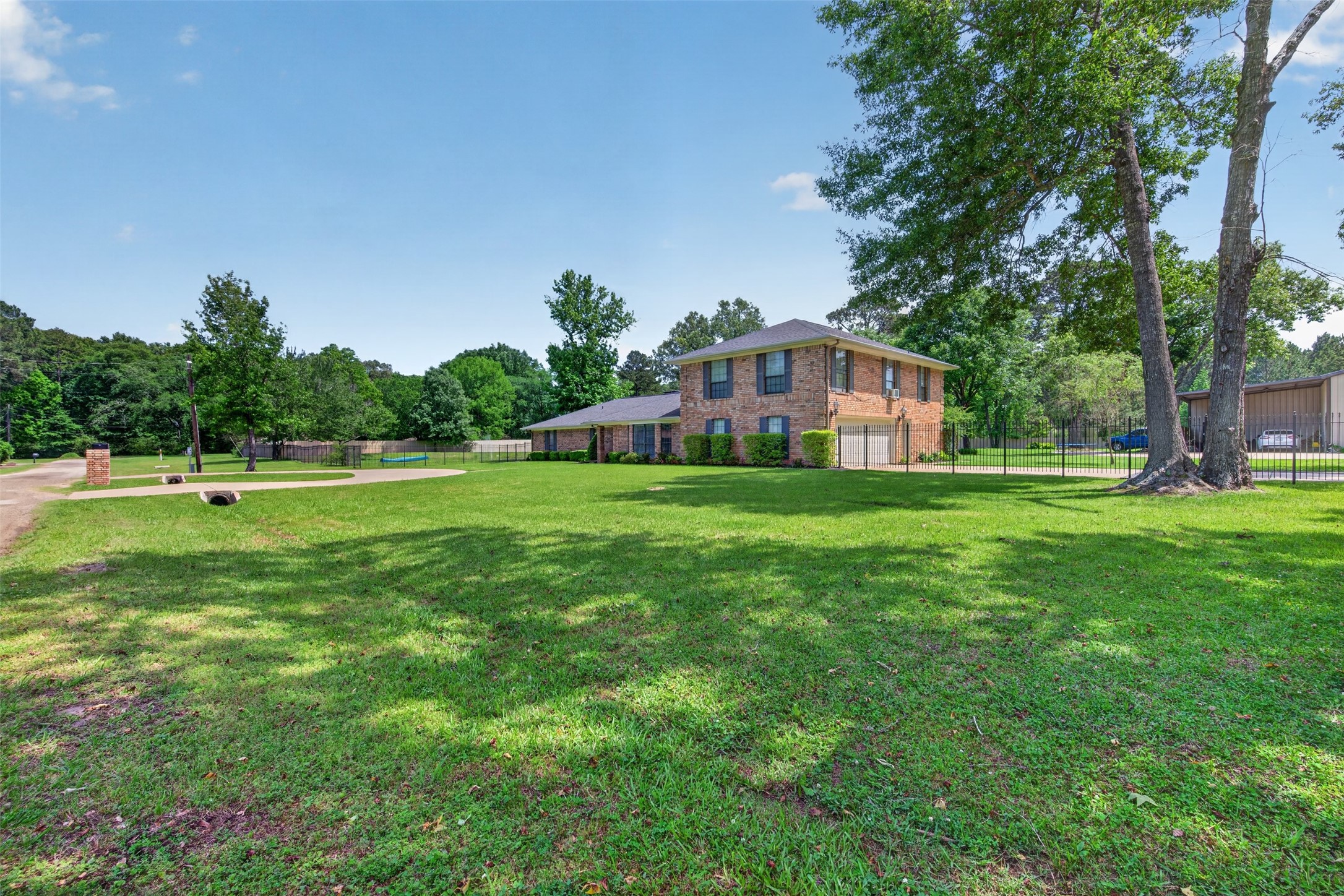 1411 Holly Street S Waskom TX 75692