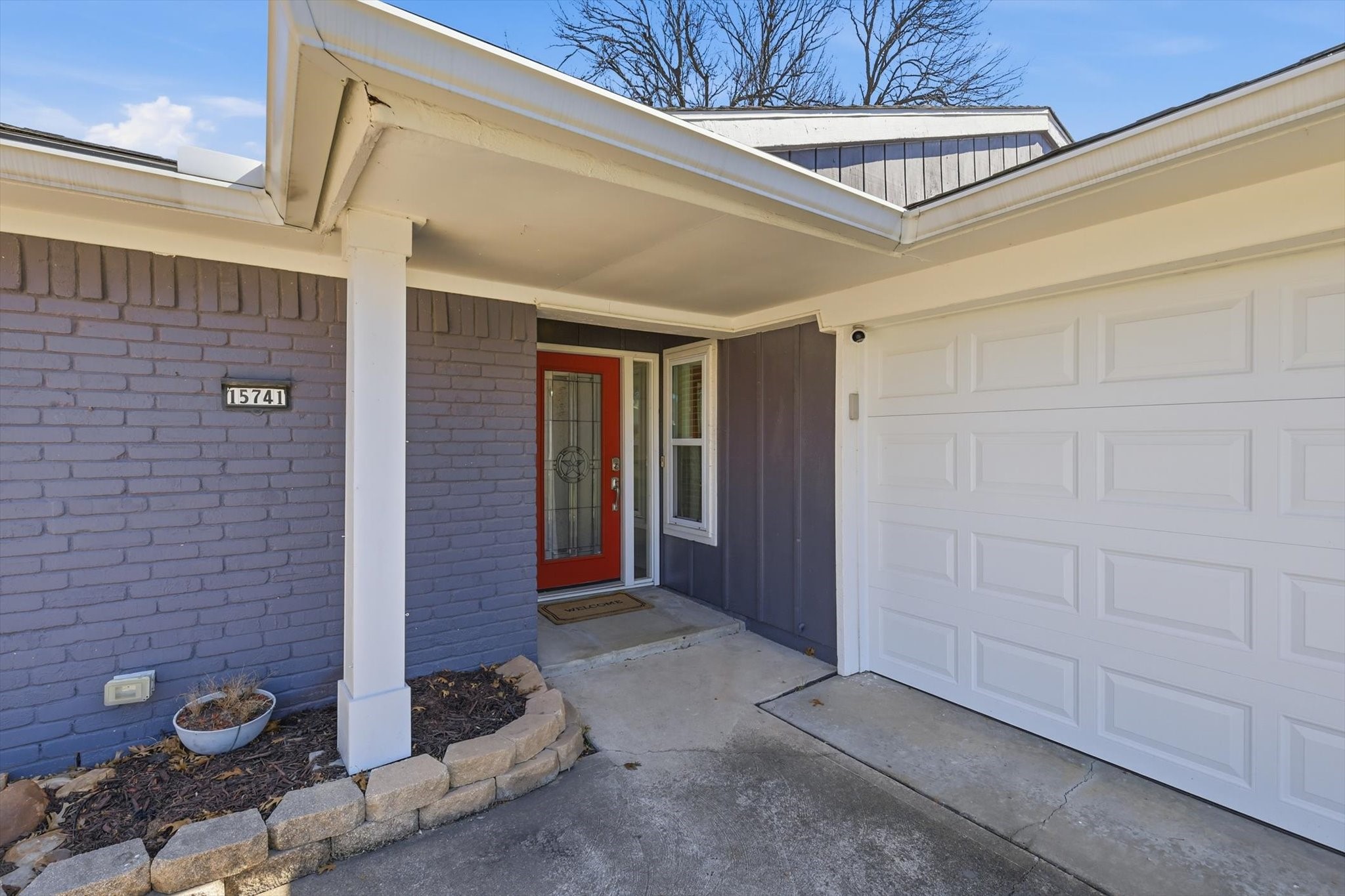15741 Mapleview Circle Dallas TX 75248