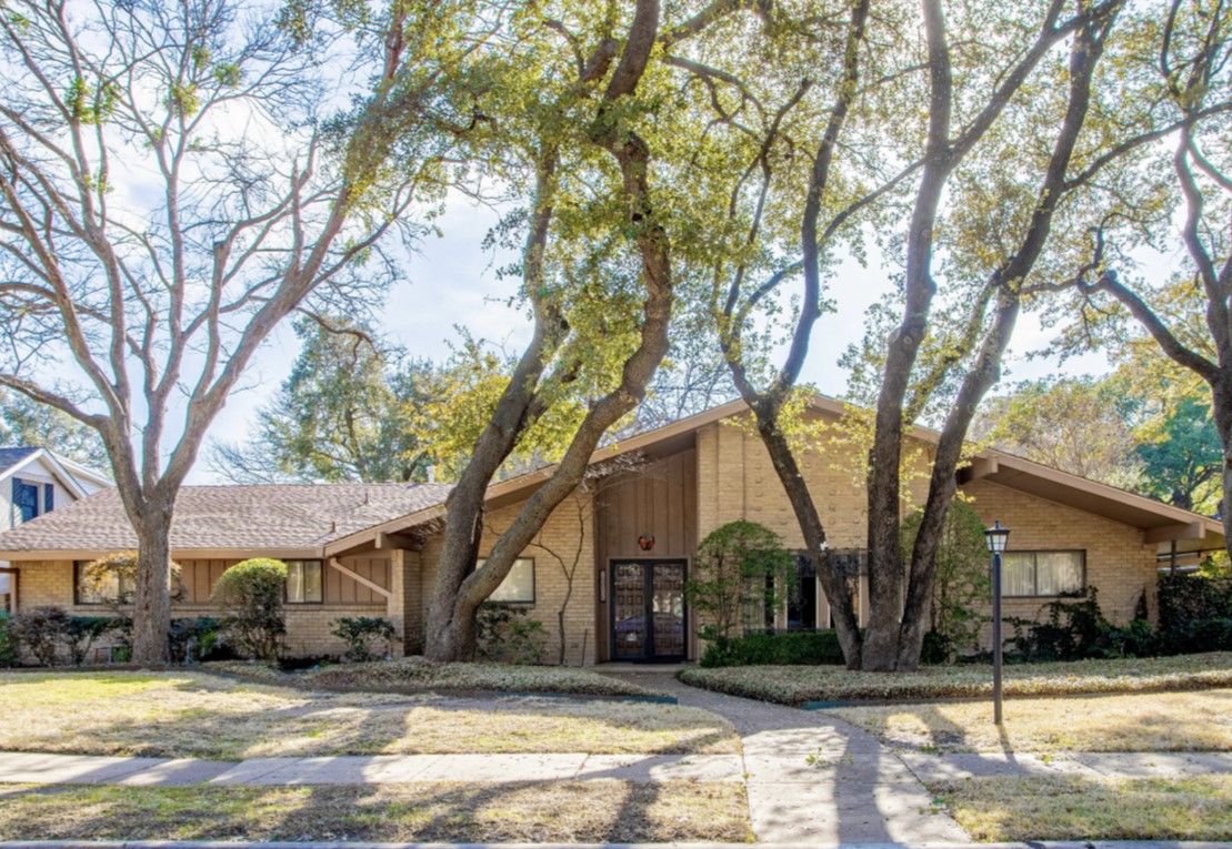 7216 Blairview Drive Dallas TX 75230