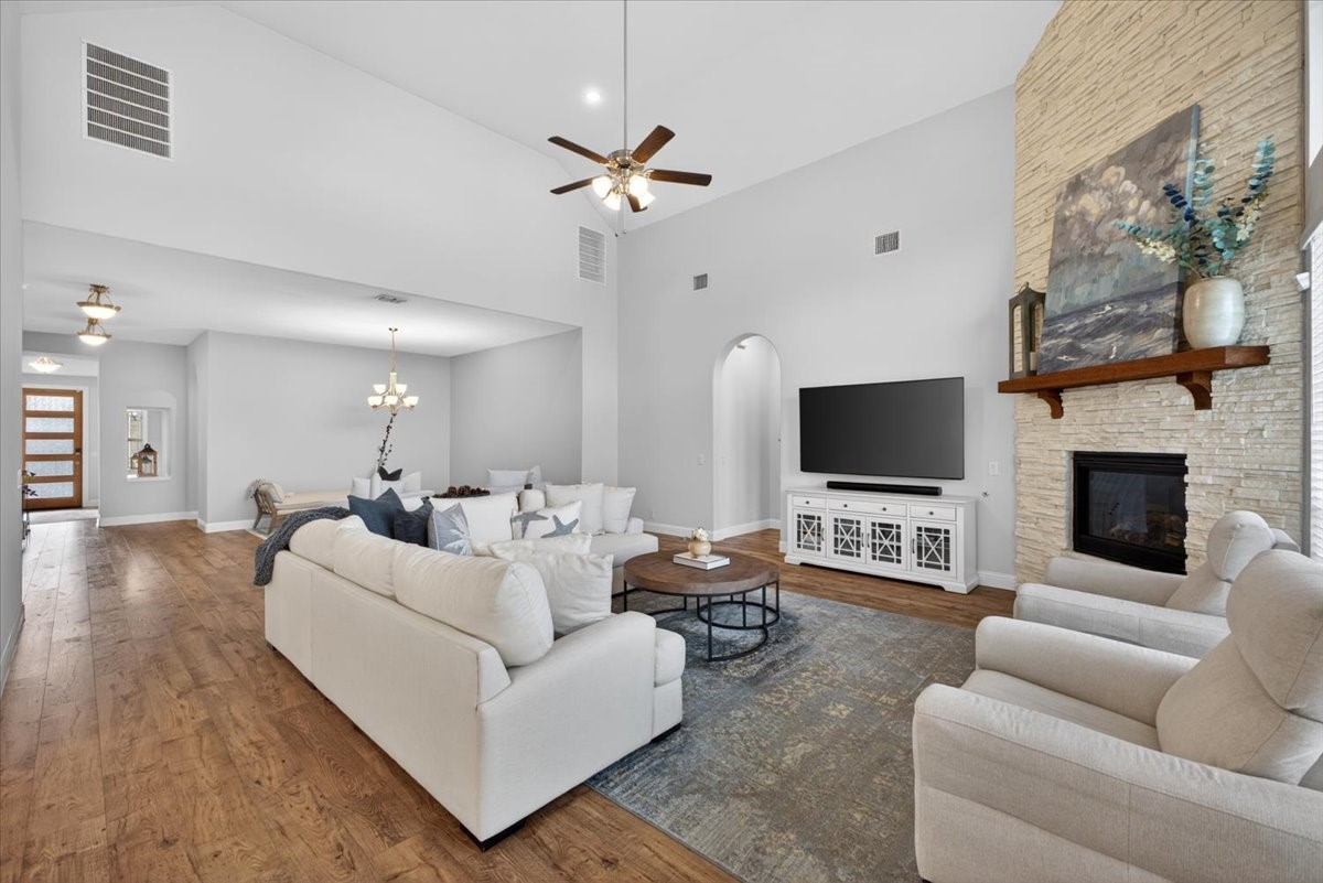 11900 Tanager Lane Cross Roads TX 76227