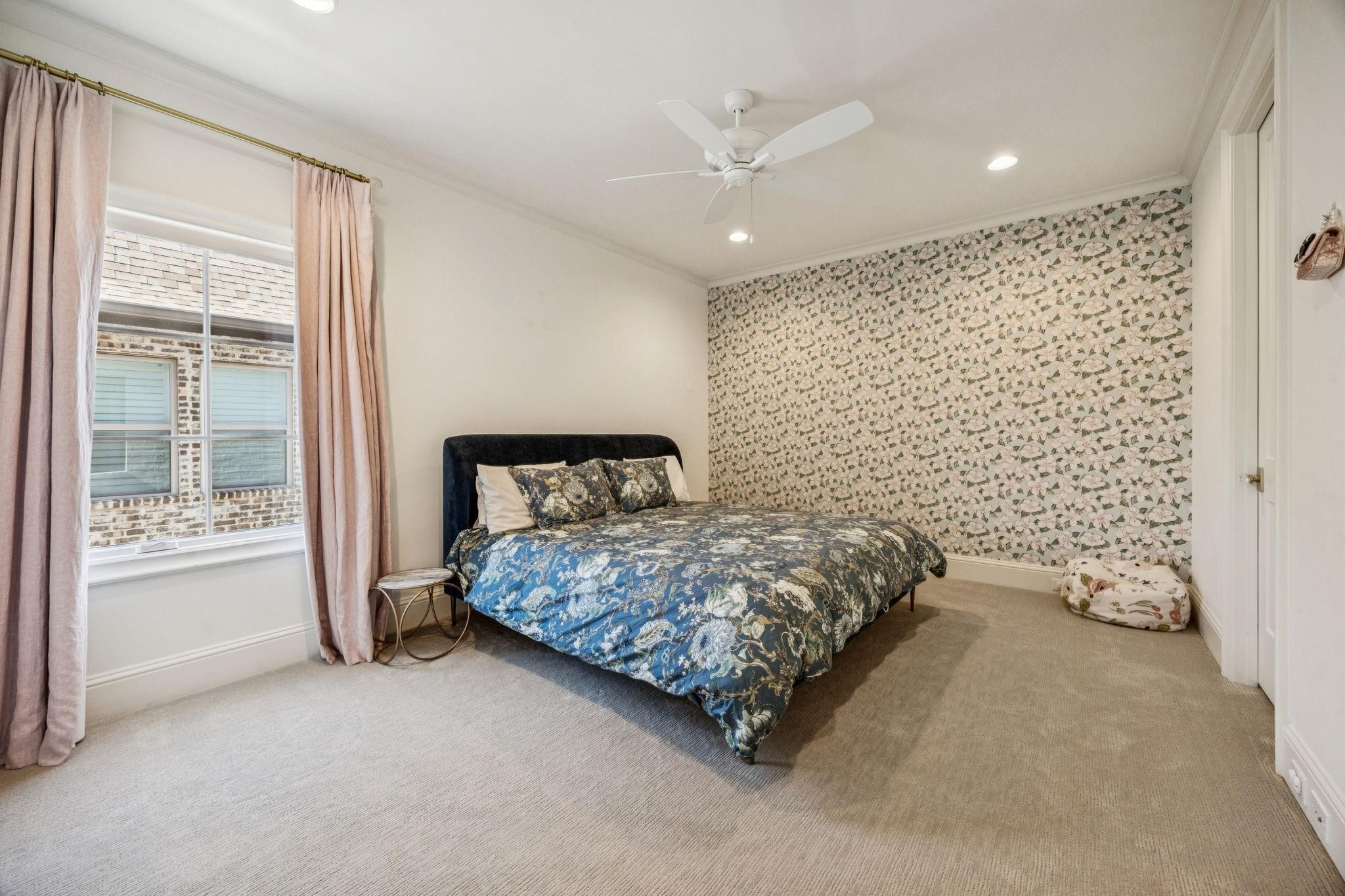 6815 Stichter Avenue Dallas TX 75230