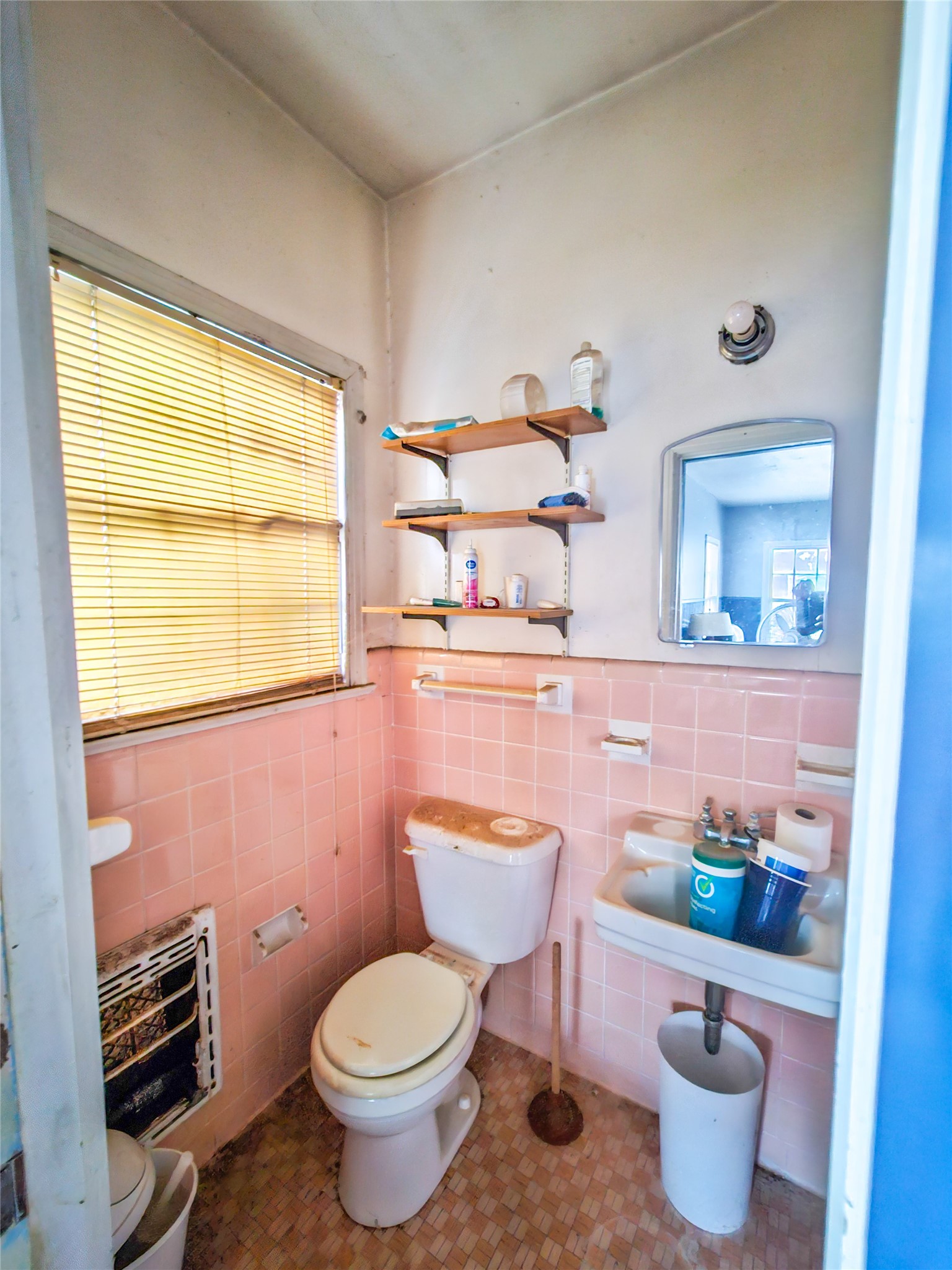 1200 E Twelfth Street Sweetwater TX 79556