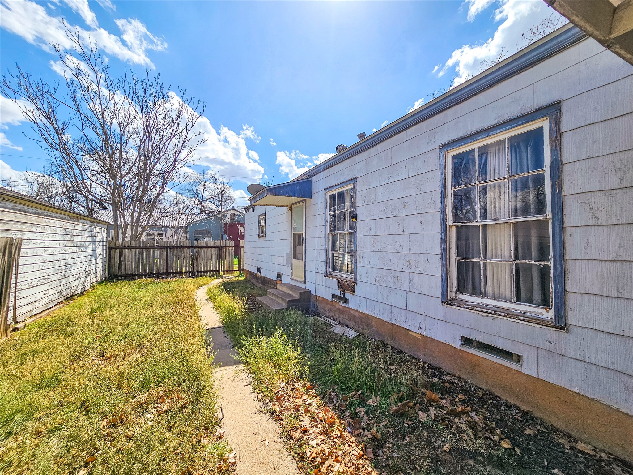 1200 E Twelfth Street Sweetwater TX 79556