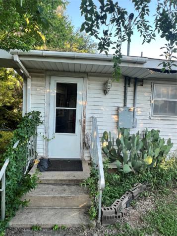2113 4th Street Brownwood TX 76801