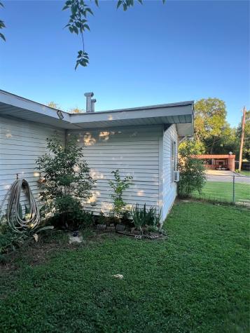 2113 4th Street Brownwood TX 76801