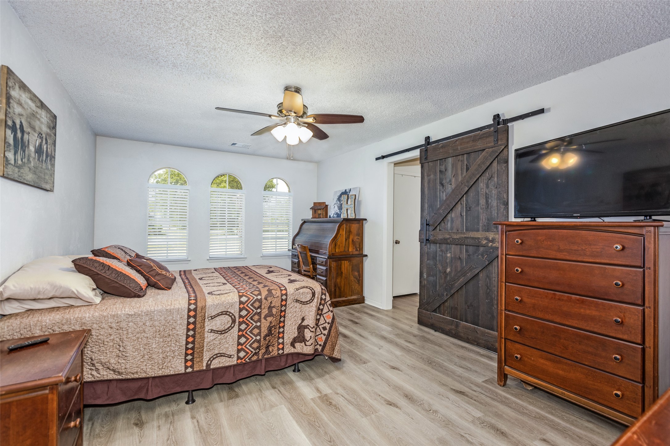 805 Quail Run Street Crowley TX 76036