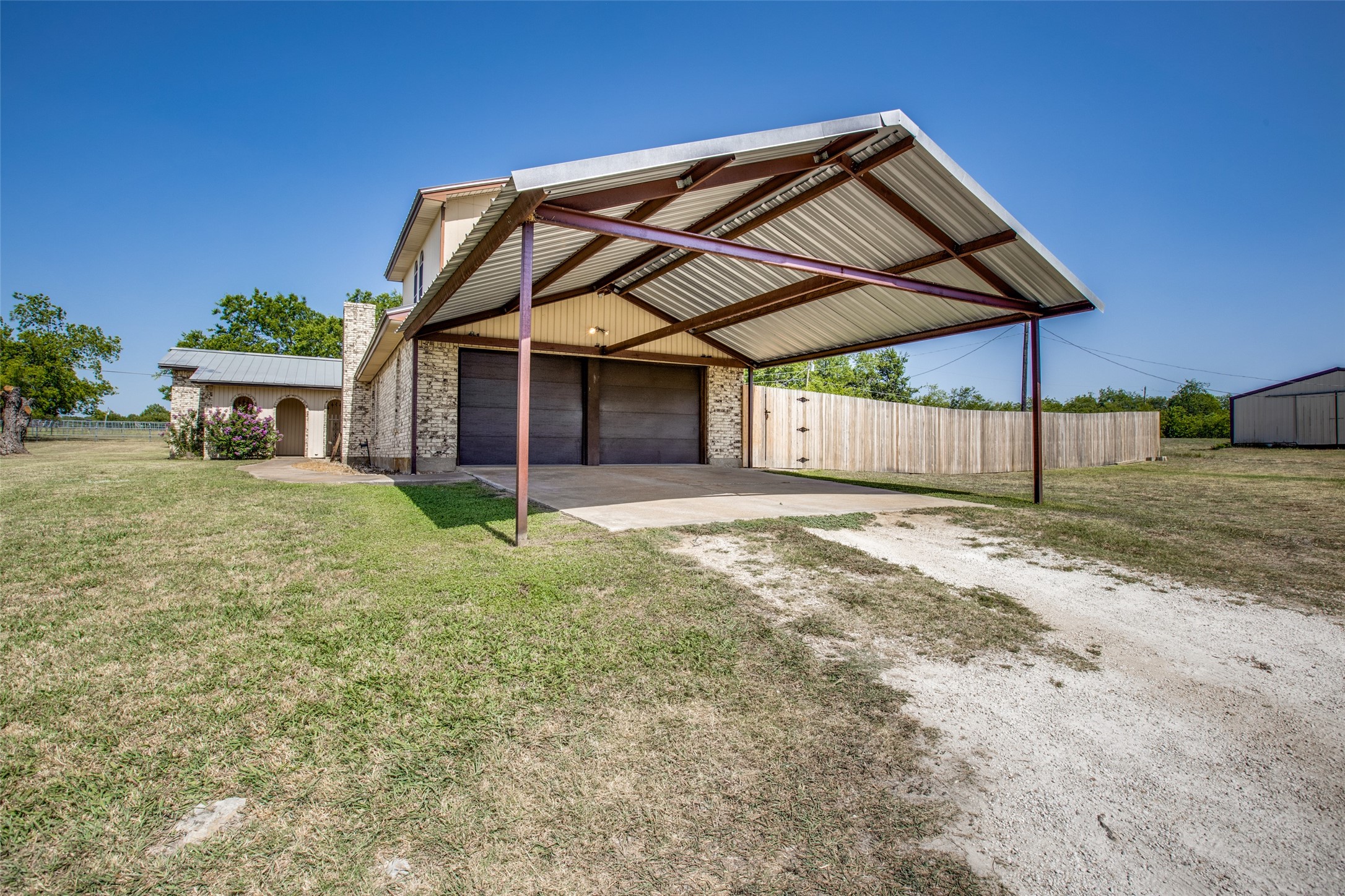 805 Quail Run Street Crowley TX 76036