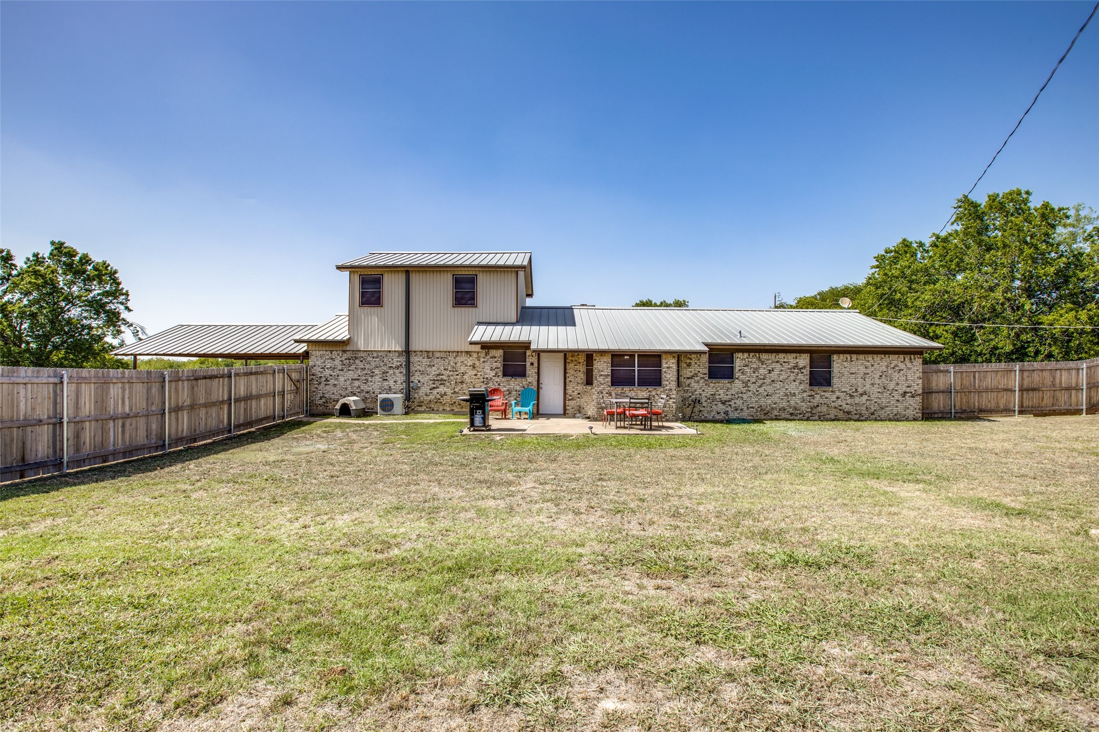 805 Quail Run Street Crowley TX 76036