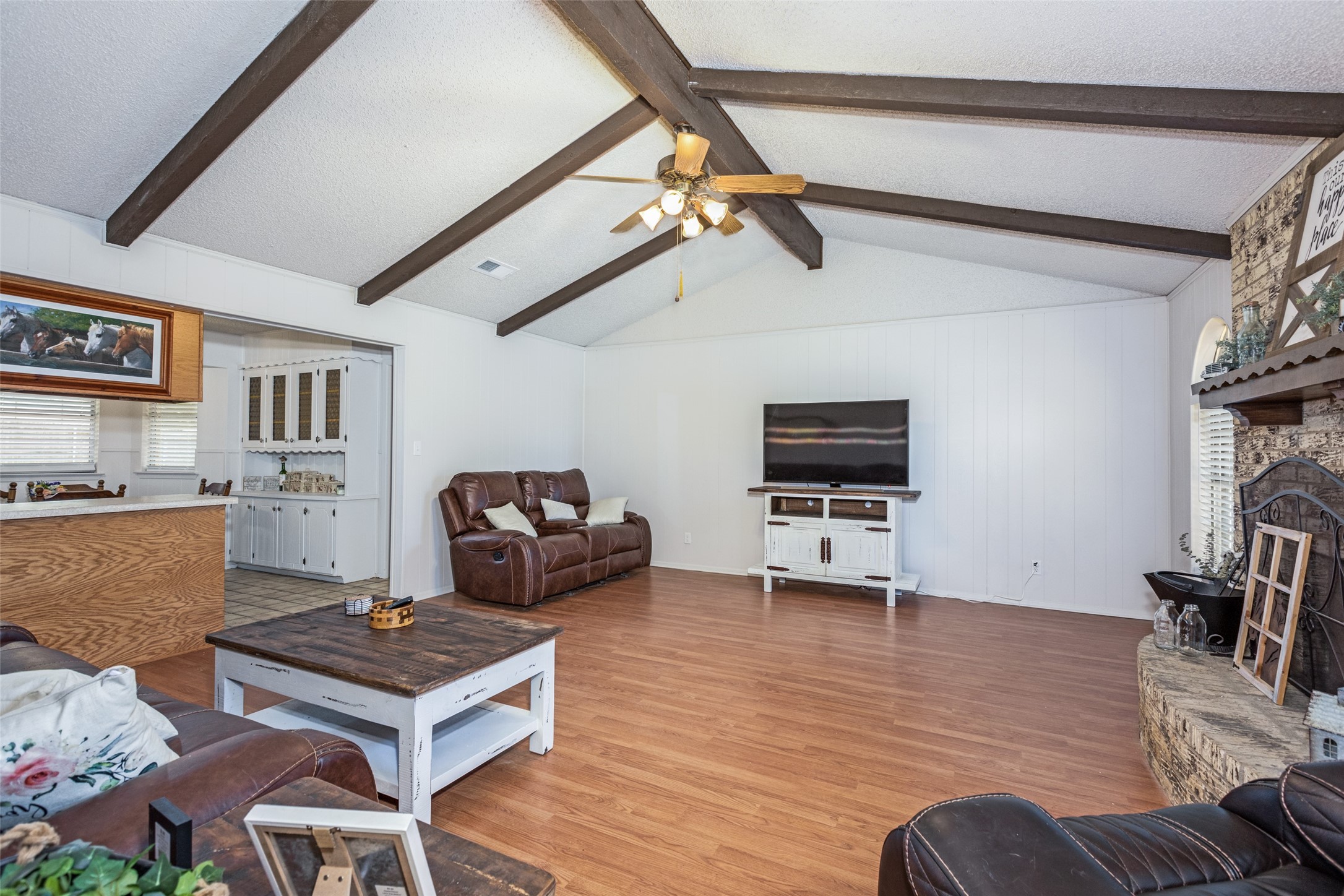 805 Quail Run Street Crowley TX 76036
