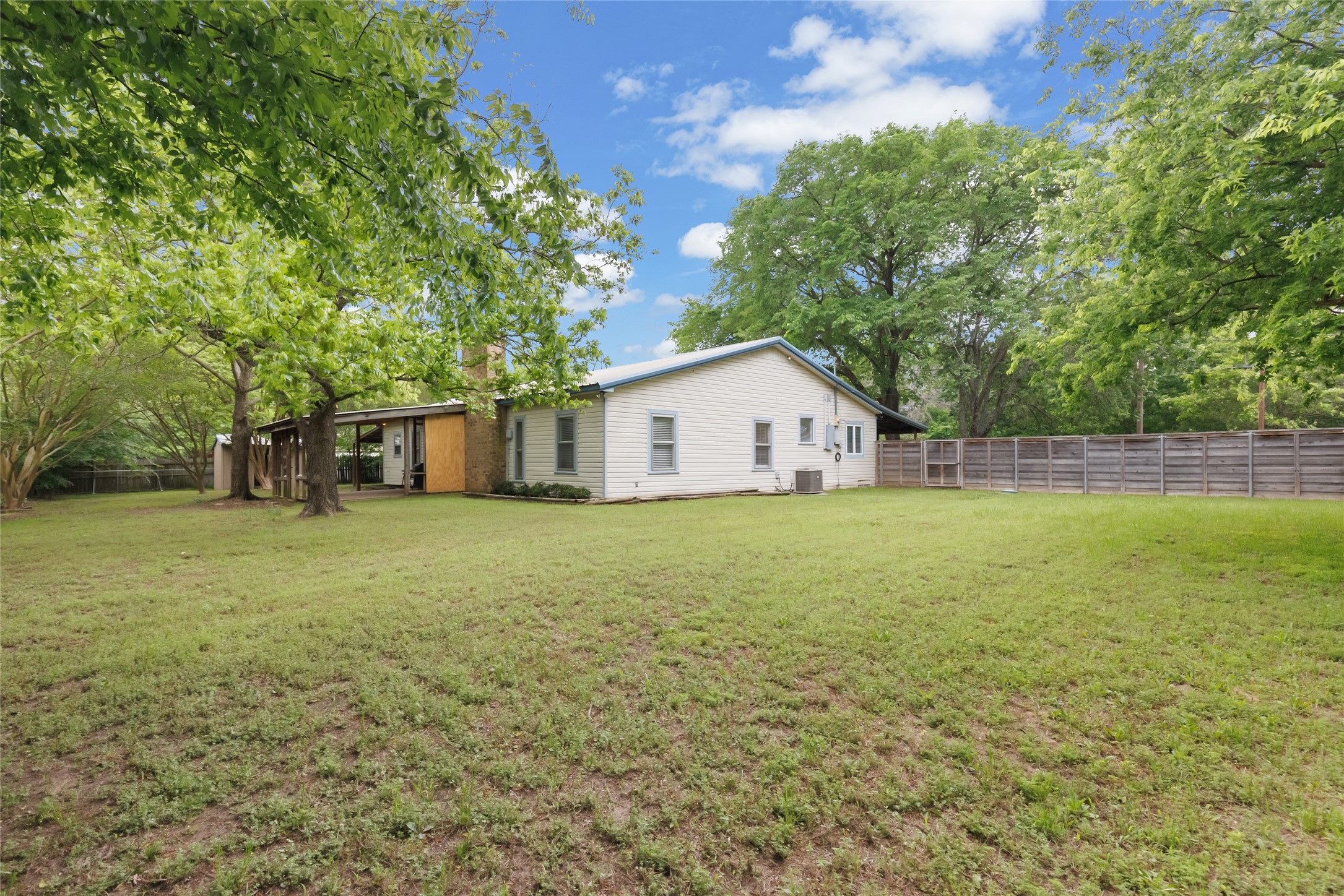 10113 Panowaka Wills Point TX 75169