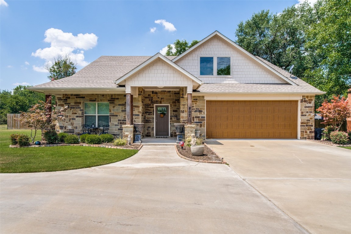 807 Griffith Avenue Terrell TX 75160