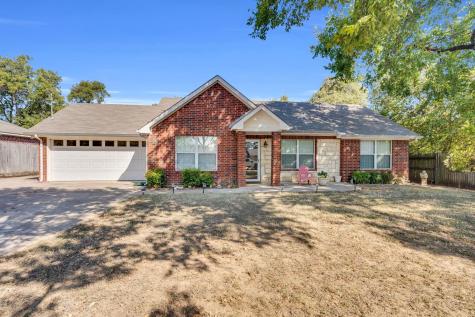 412 W 3rd Street Kennedale TX 76060