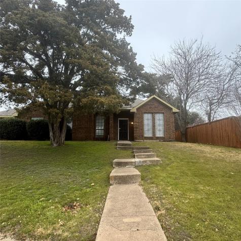 801 Woodridge Drive Desoto TX 75115